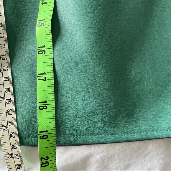 [VINTAGE] TEAL LEATHER SKIRT - Picture 11 of 12